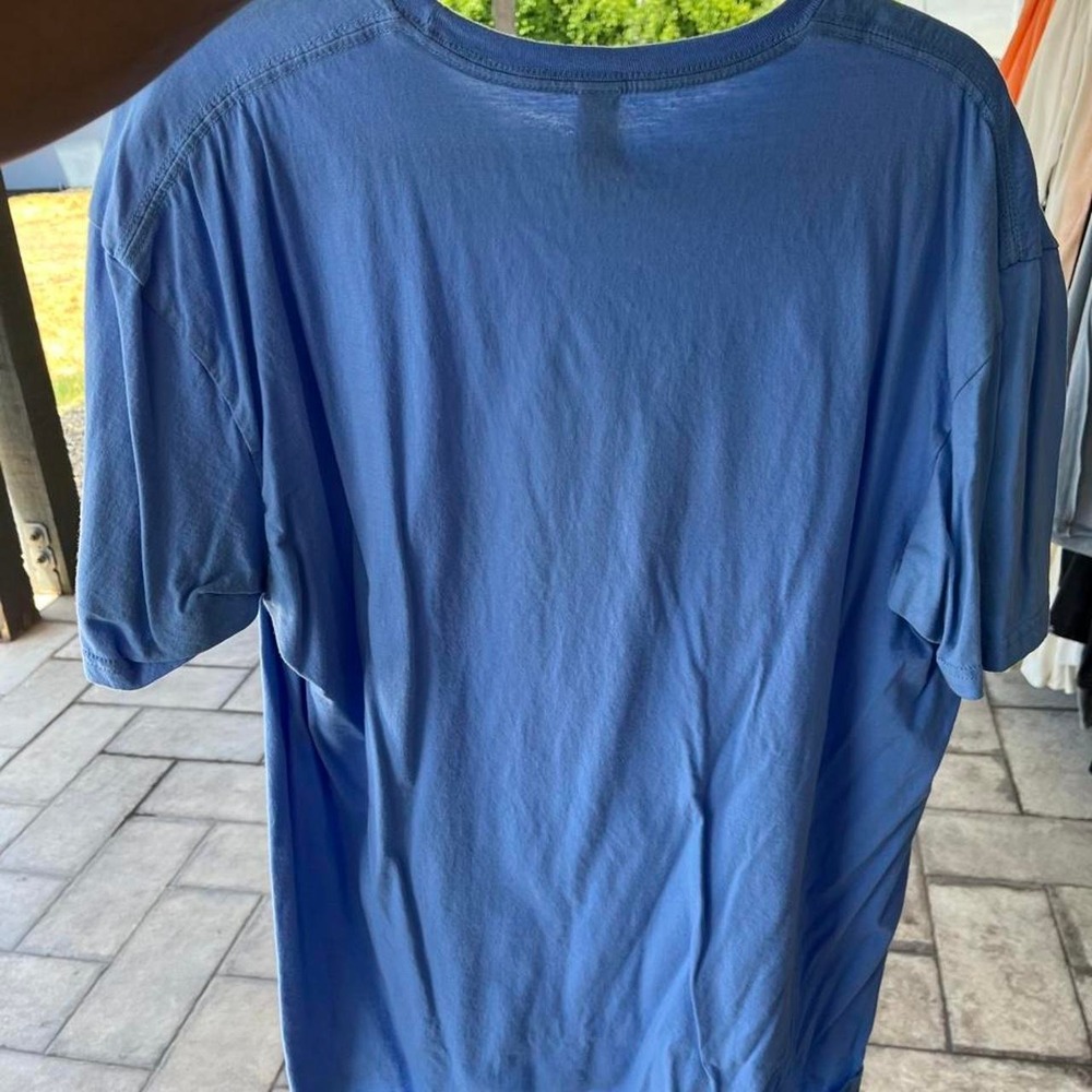 Blue Fishing Graphic Tee Novelty Green Accents Vacation Sz XL - Picture 3 of 3